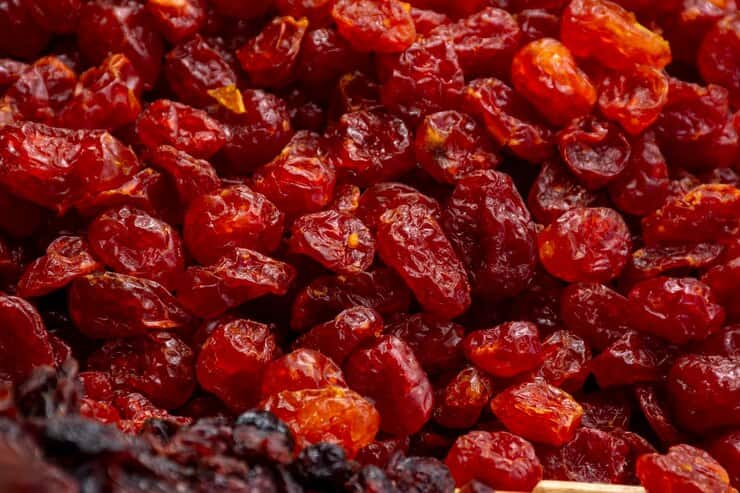 full-frame-shot-strawberries_1048944-27492086 (1)