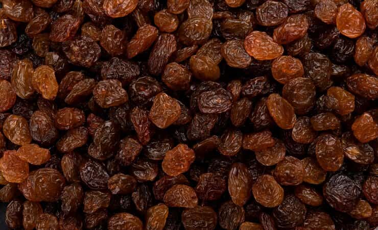 raisins-texture-top-view-close-up_88281-2977 (1)